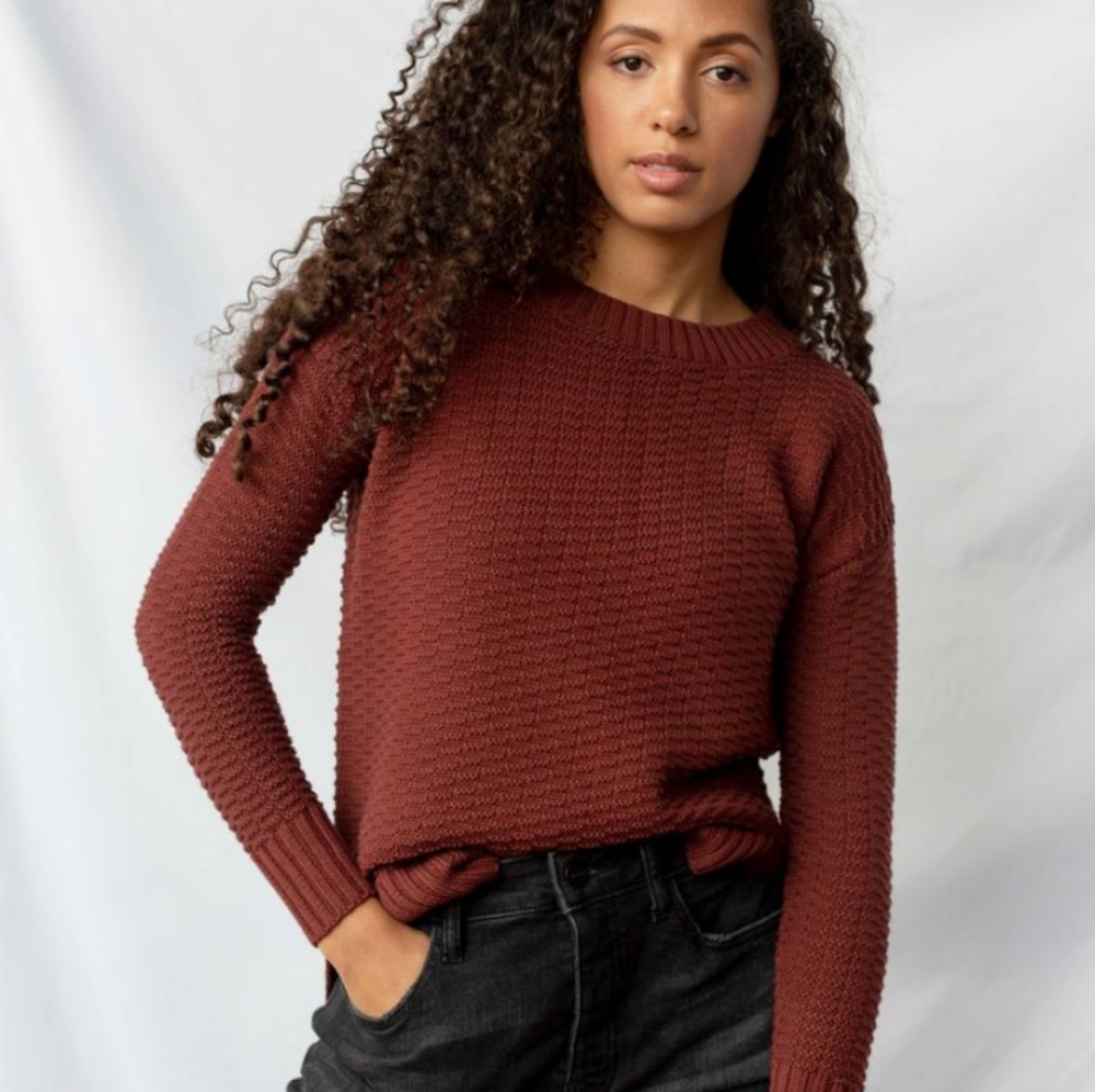 Women's organic cotton crew sweater